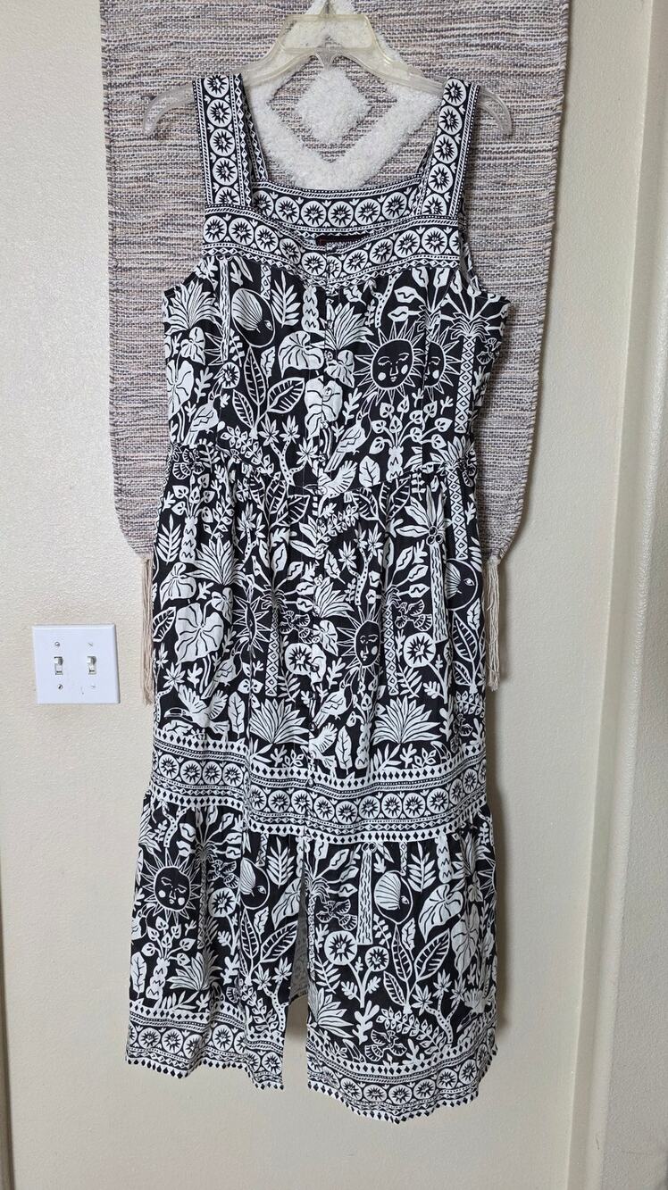 Johnny Was Luciana Black White Floral Sun Print Dress Size M Boho Midi MSRP$295
